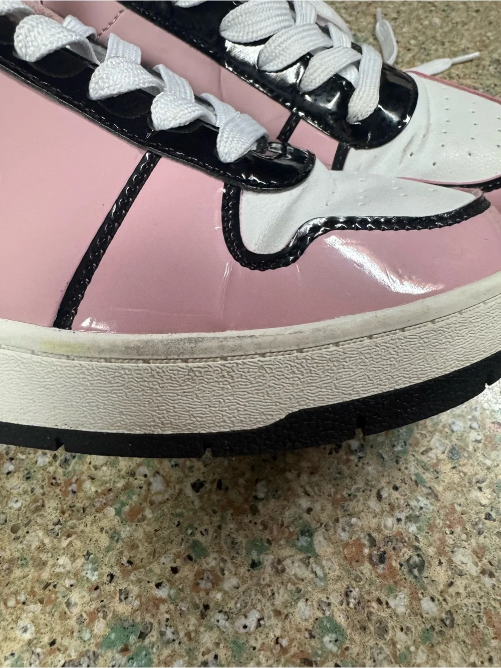 Hello Kitty Pink Womens 9 Lace-Up Sneakers